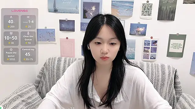 Snapshot of LiLiYbaby chatting on September 13, 6:24 am LiLiYbaby online show from September 13, 6:24 am