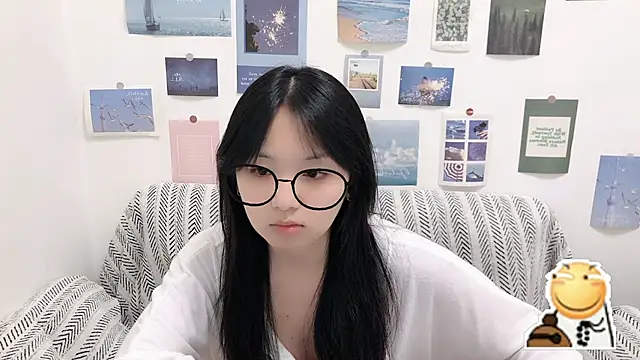 Snapshot of LiLiYbaby chatting on September 29, 6:20 am LiLiYbaby online show from September 29, 6:20 am