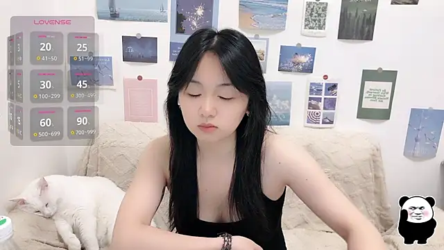 Snapshot of LiLiYbaby chatting on October 18, 6:26 am LiLiYbaby online show from October 18, 6:26 am