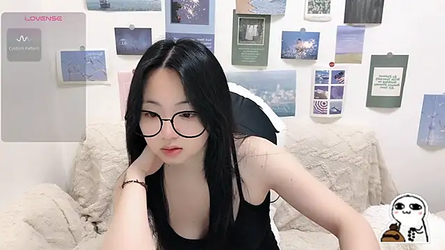 LiLiYbaby online show from February 7, 6:32 am