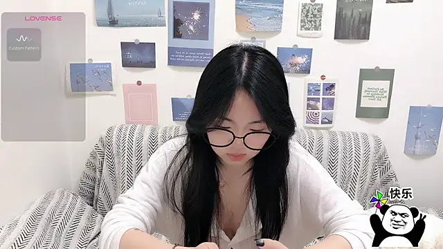 LiLiYbaby online show from December 16, 6:28 am