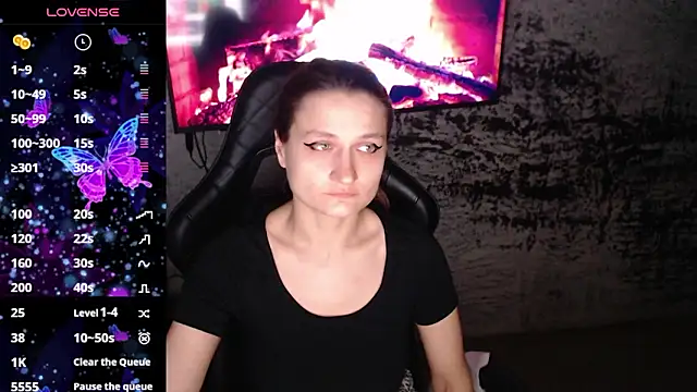 PamelaYoun online show from March 18, 6:09 pm