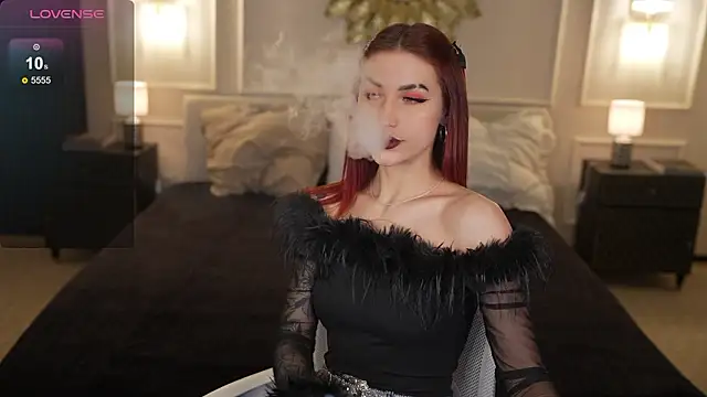 Magnetic Mia  online show from March 19, 12:21 am