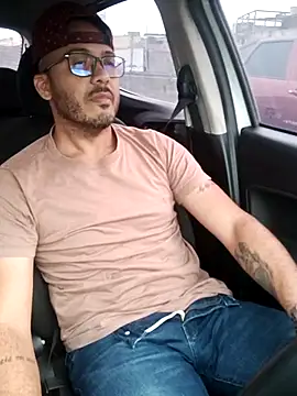 Snapshot of johnwalkerRjts chatting on November 14, 7:28 pm johnwalkerRjts online show from November 14, 7:28 pm