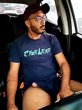 Snapshot of johnwalkerRjts chatting on April 1, 10:05 am johnwalkerRjts online show from April 1, 10:05 am