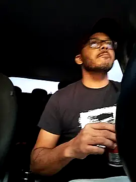 Snapshot of johnwalkerRjts chatting on February 22, 9:11 am johnwalkerRjts online show from February 22, 9:11 am