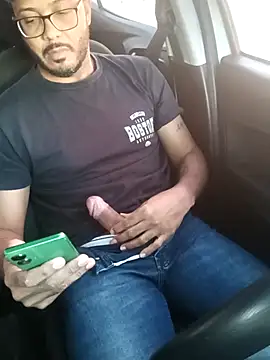 Snapshot of johnwalkerRjts chatting on March 30, 11:01 am johnwalkerRjts online show from March 30, 11:01 am