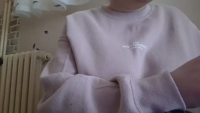 AalinnaK online show from February 24, 10:04 am