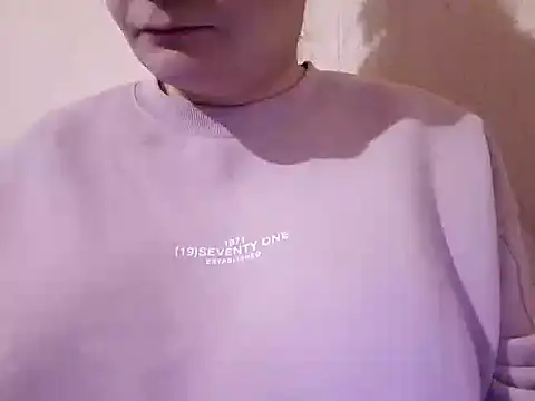 AalinnaK online show from December 15, 3:20 pm