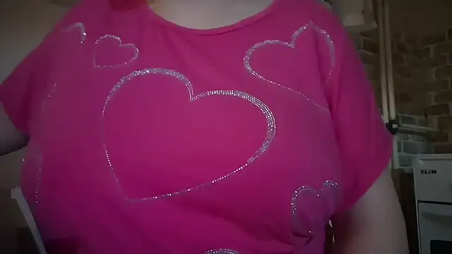 AalinnaK online show from December 14, 2:33 pm