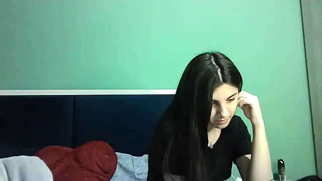 Snapshot of Ahotkittyxxx chatting on January 17, 4:04 pm Ahotkittyxxx online show from January 17, 4:04 pm