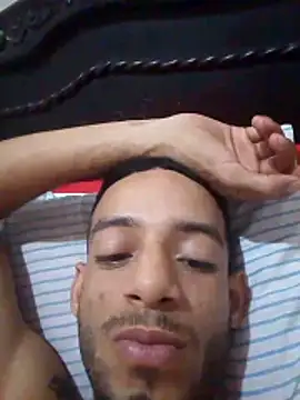 Snapshot of alvaroenriqe23 chatting on March 2, 1:51 pm alvaroenriqe23 online show from March 2, 1:51 pm