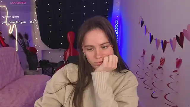 Emillias online show from February 16, 2:05 pm