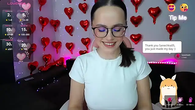 Snapshot of Emillias chatting on March 18, 9:23 am Emillias online show from March 18, 9:23 am