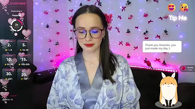 Snapshot of Emillias chatting on March 19, 2:35 pm Emillias online show from March 19, 2:35 pm