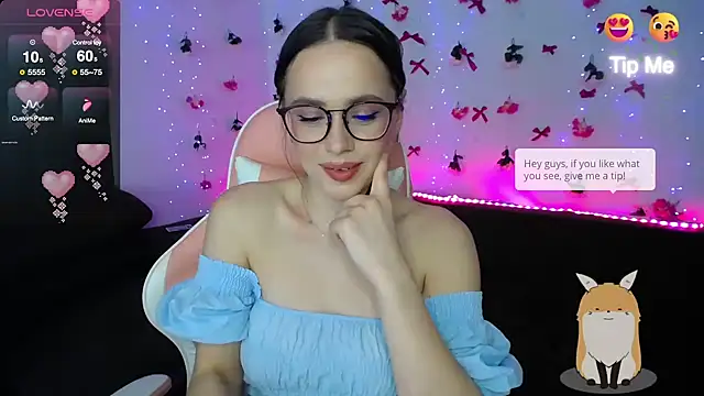 Snapshot of Emillias chatting on March 21, 5:34 pm Emillias online show from March 21, 5:34 pm