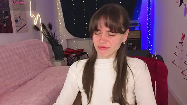 Emillias online show from February 25, 8:03 am