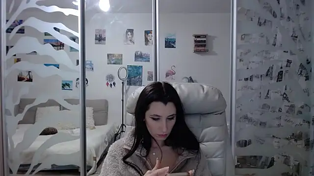 Snapshot of VitaminPorn chatting on December 23, 10:12 pm VitaminPorn online show from December 23, 10:12 pm