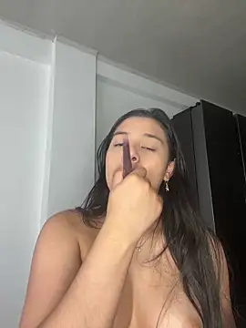 floriamANDjazmin online show from March 9, 7:28 pm