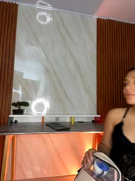 Snapshot of floriamANDjazmin chatting on November 8, 7:06 pm floriamANDjazmin online show from November 8, 7:06 pm