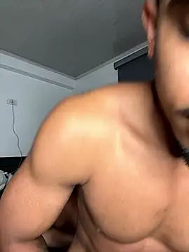 floriamANDjazmin online show from January 10, 7:04 am