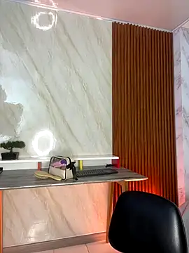 Snapshot of floriamANDjazmin chatting on November 22, 7:02 pm floriamANDjazmin online show from November 22, 7:02 pm