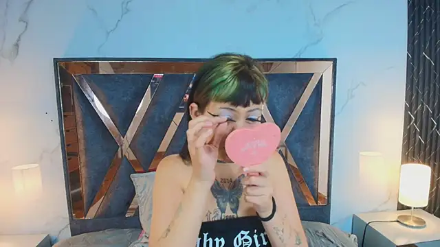 AuroraDiaz online show from April 4, 11:39 am