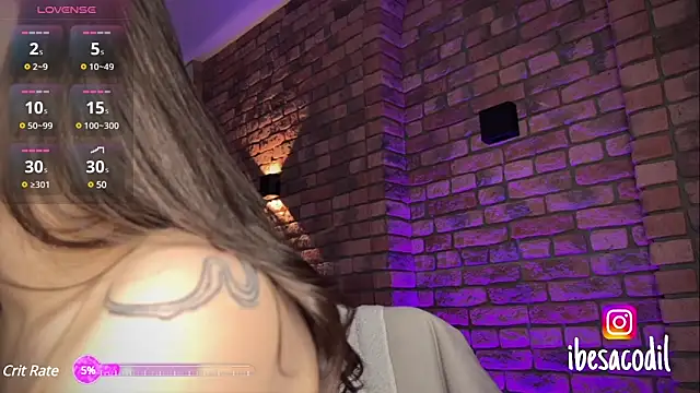 Snapshot of adriana_allien chatting on March 1, 6:35 am adriana allien online show from March 1, 6:35 am