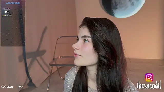 Snapshot of adriana_allien chatting on June 20, 11:10 pm adriana allien online show from June 20, 11:10 pm