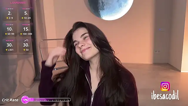 adriana allien online show from April 6, 8:10 pm