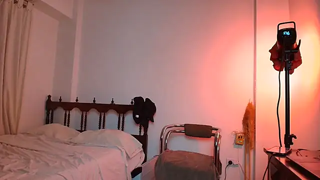 Snapshot of SailorxSindy chatting on February 26, 3:12 pm SailorxSindy online show from February 26, 3:12 pm