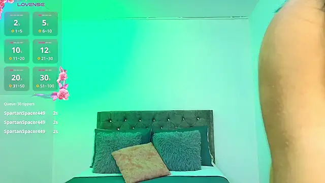 AssQueen18 online show from October 24, 4:00 am