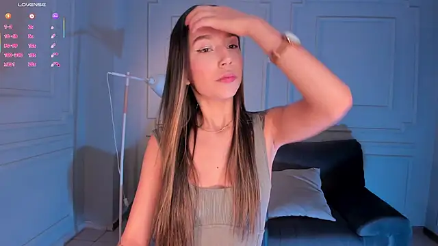 TaraLawrence online show from December 17, 3:55 am