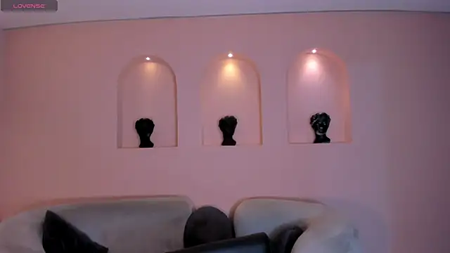 TaraLawrence online show from March 15, 4:08 am