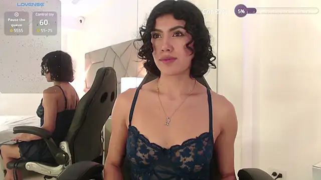 LeeThompson  online show from February 14, 3:15 pm