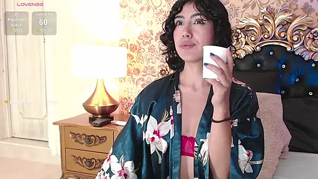 LeeThompson  online show from March 4, 3:26 pm