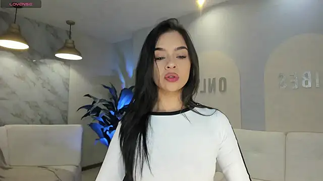 Snapshot of AlanaCraft chatting on September 15, 12:16 pm AlanaCraft online show from September 15, 12:16 pm