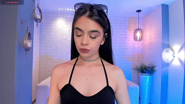 Snapshot of AlanaCraft chatting on March 7, 8:33 pm AlanaCraft online show from March 7, 8:33 pm