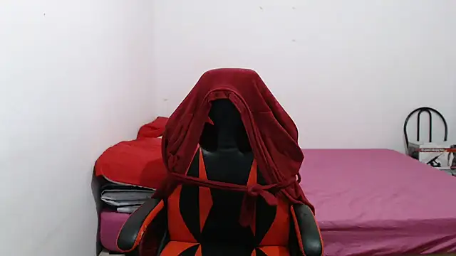 madelyn30 online show from April 19, 8:26 am