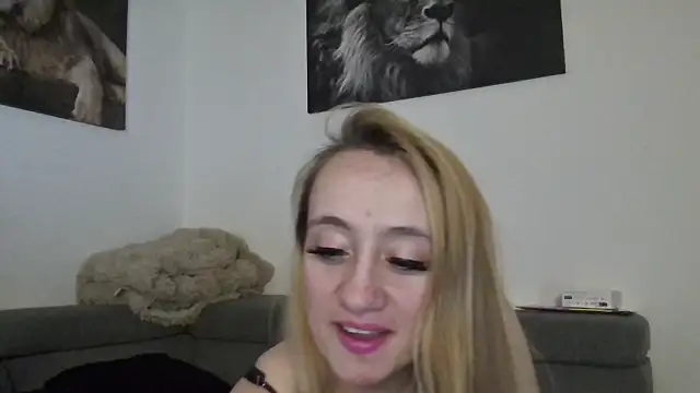 LoveXAddict online show from February 22, 9:38 pm