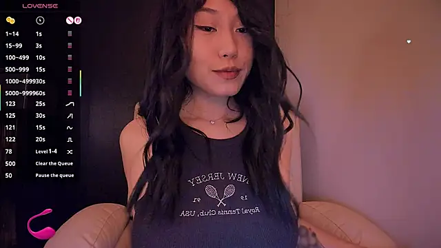 kimmy chi  online show from November 21, 7:02 pm