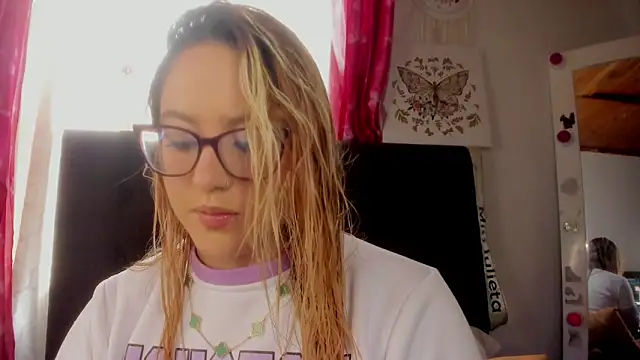 miss julietaa online show from January 14, 4:10 pm