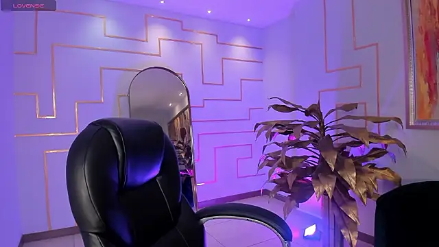 AllisonRogersX online show from February 5, 2:40 am