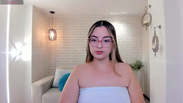 AllisonRogersX online show from May 12, 11:16 am