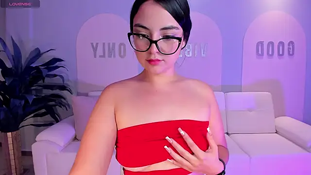 AllisonRogersX online show from March 2, 8:25 pm