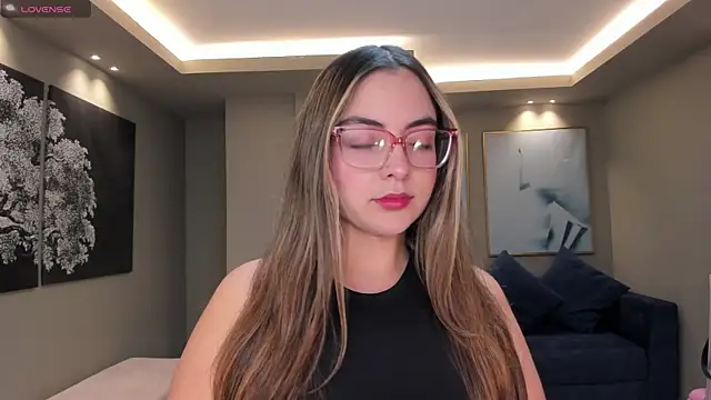 AllisonRogersX online show from May 24, 11:21 am