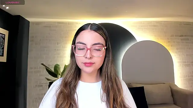 AllisonRogersX online show from May 8, 10:30 am