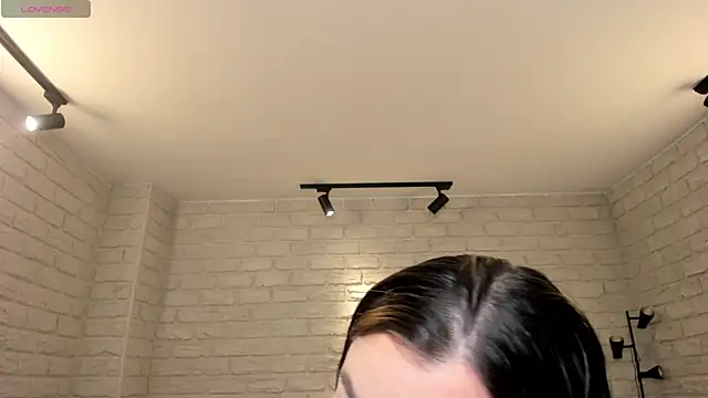 AllisonRogersX online show from May 15, 11:41 am