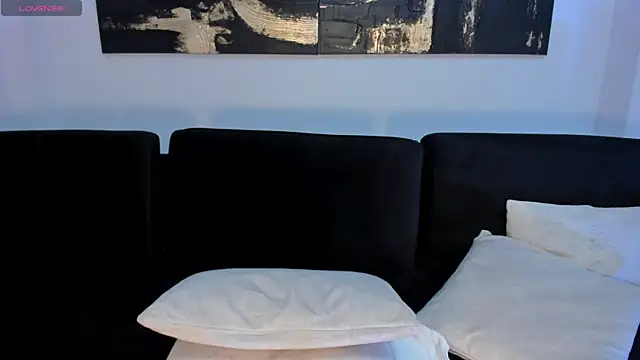 AllisonRogersX online show from February 26, 7:34 am