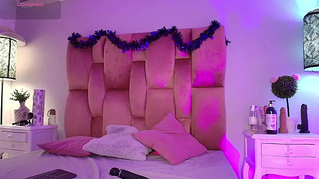 SweetBonniie online show from November 3, 12:42 pm